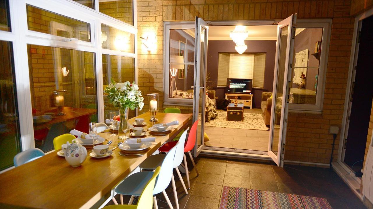 5 Bedroom House - Big Savings On Long Stays! Canterbury Kültér fotó